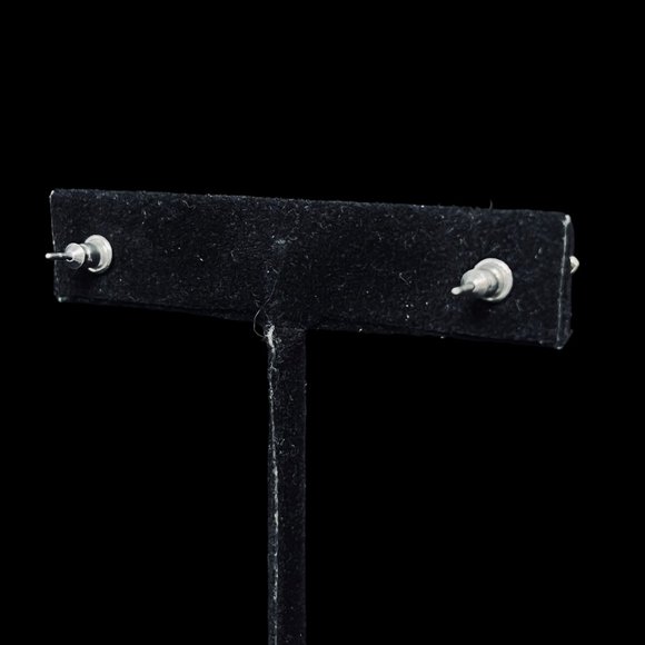 Vintage Silver Tone Rope Chain Butterfly Necklace & Pierced Earrings Set (5081) - Picture 7 of 7